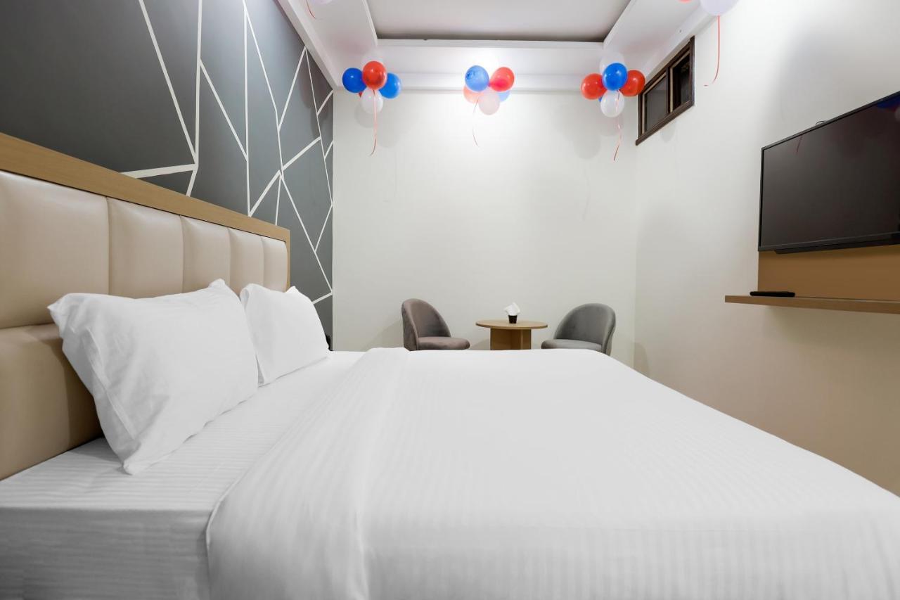 Hotel Bliss Zirakpur エクステリア 写真