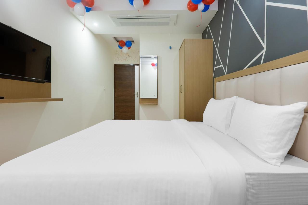 Hotel Bliss Zirakpur エクステリア 写真