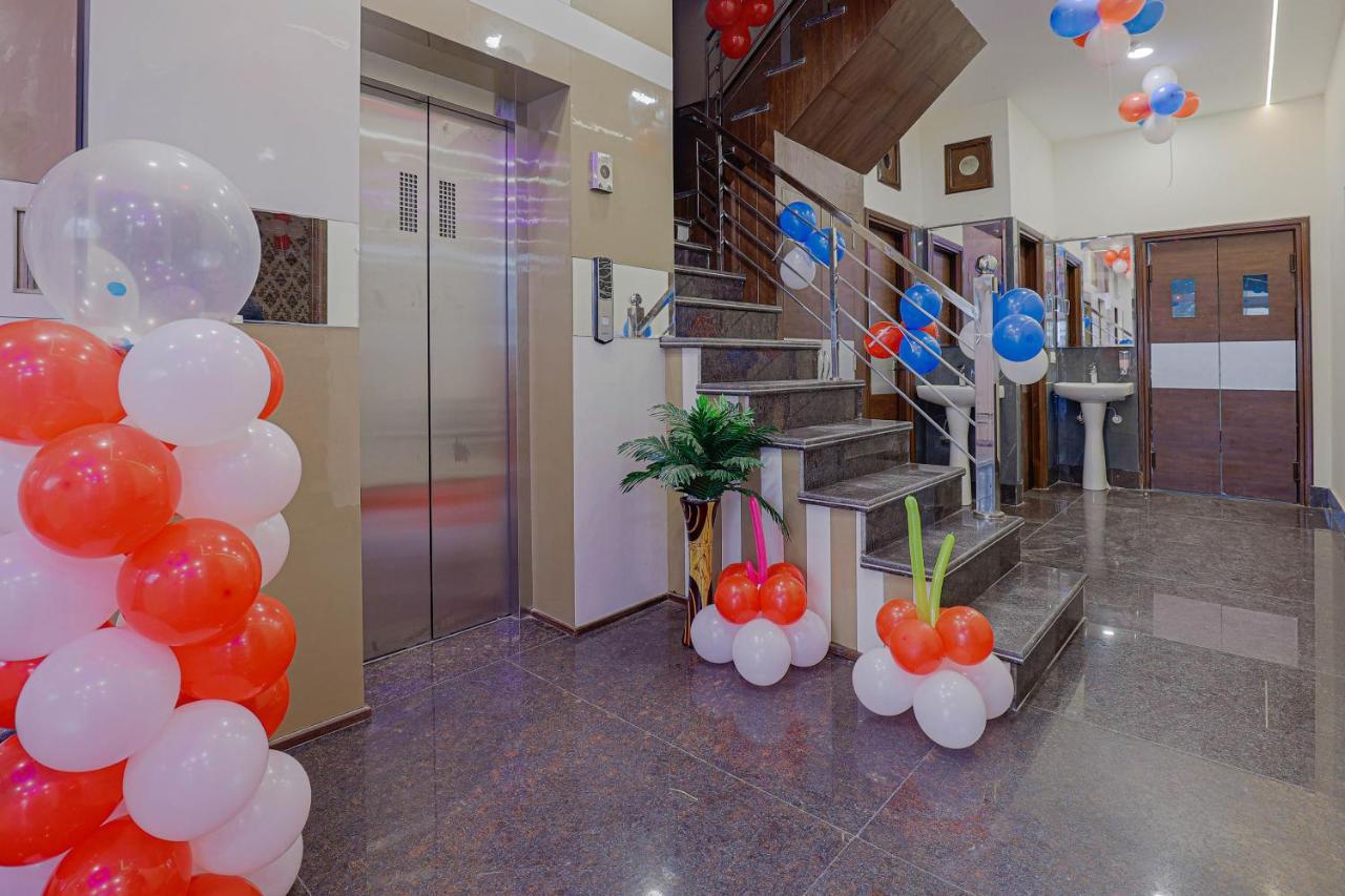 Hotel Bliss Zirakpur エクステリア 写真