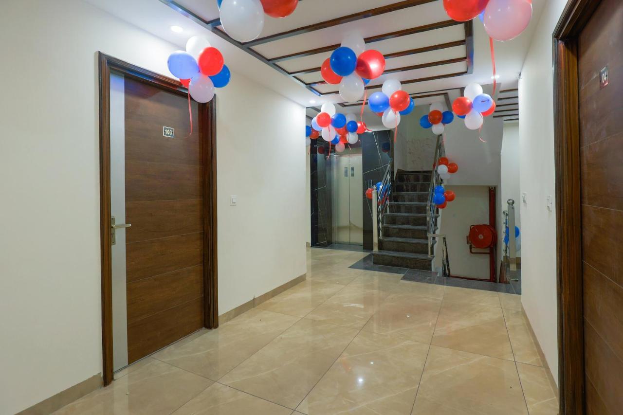 Hotel Bliss Zirakpur エクステリア 写真