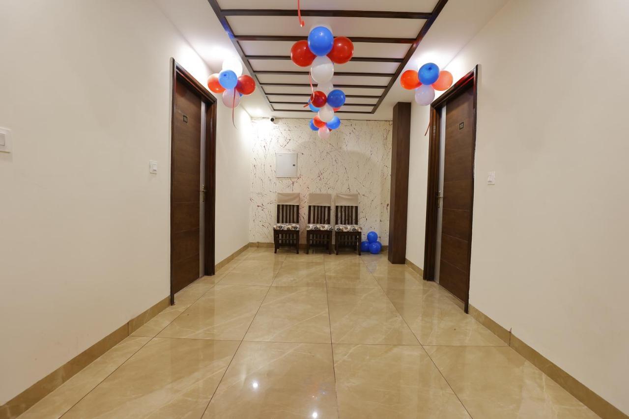 Hotel Bliss Zirakpur エクステリア 写真