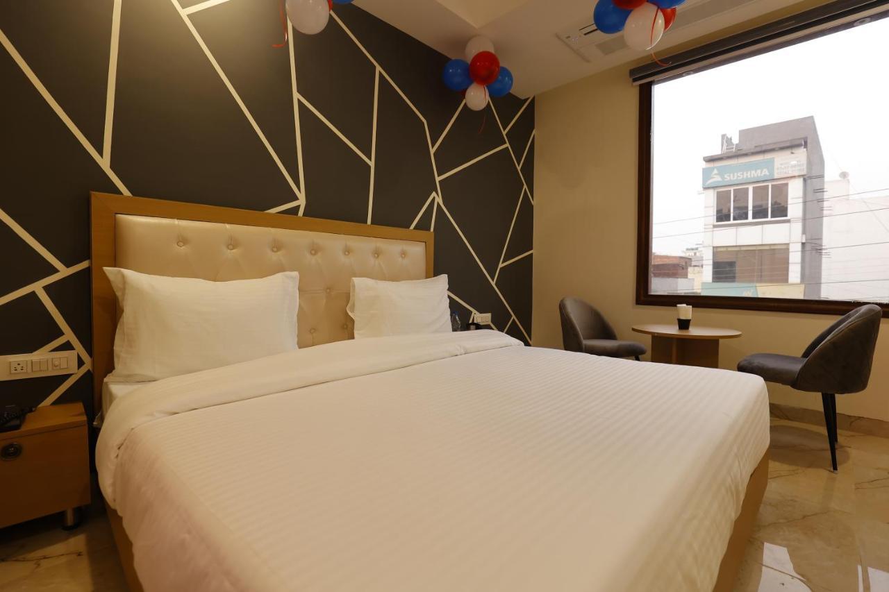 Hotel Bliss Zirakpur エクステリア 写真
