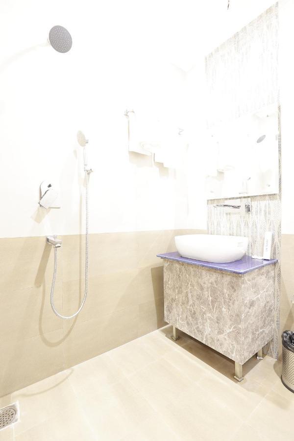 Hotel Bliss Zirakpur エクステリア 写真